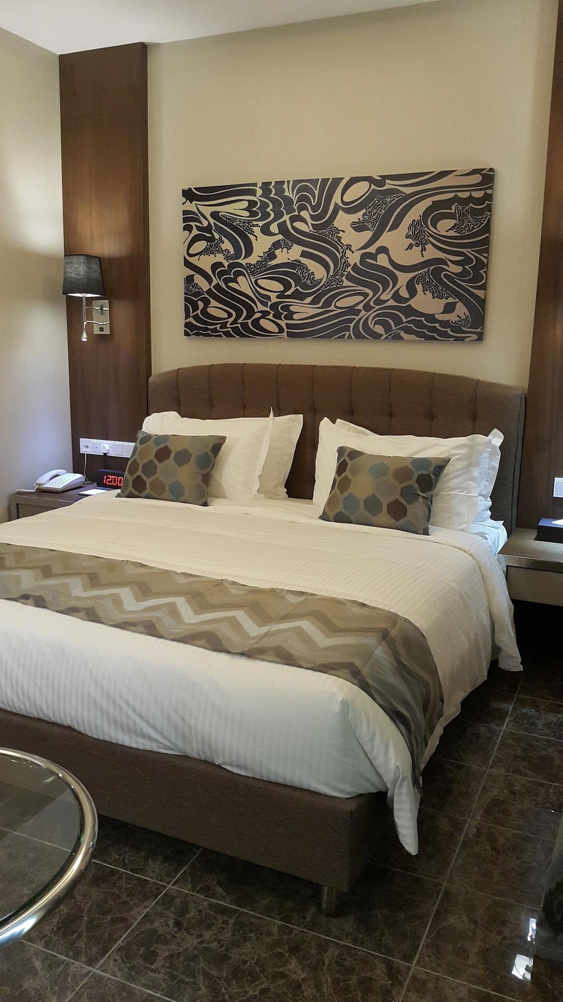 M Hotel Makkah By Millennium Mecca Exterior photo A room at the hotel