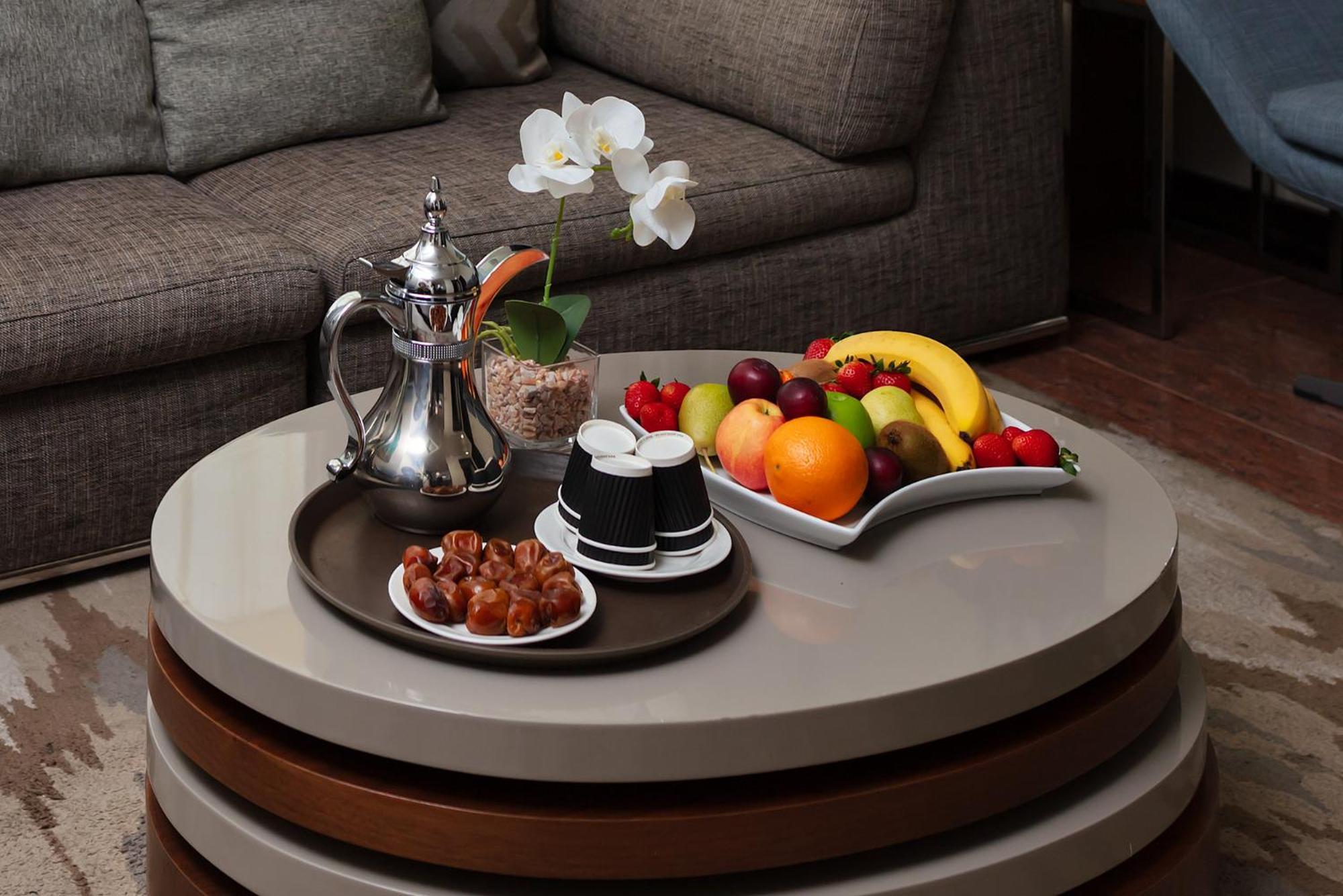 M Hotel Makkah By Millennium Mecca Exterior photo A rotating table