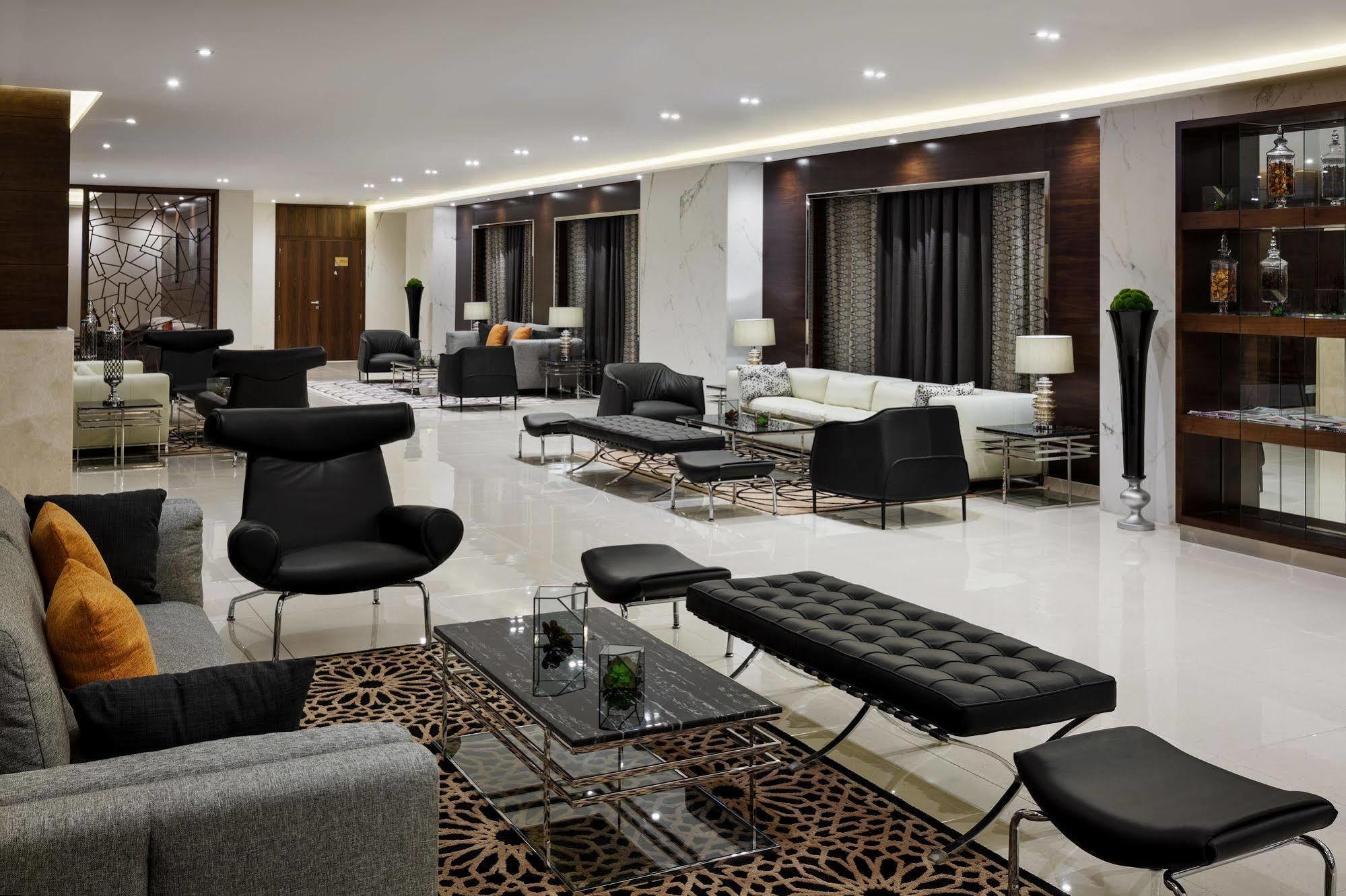 M Hotel Makkah By Millennium Mecca Exterior photo The hotel lobby